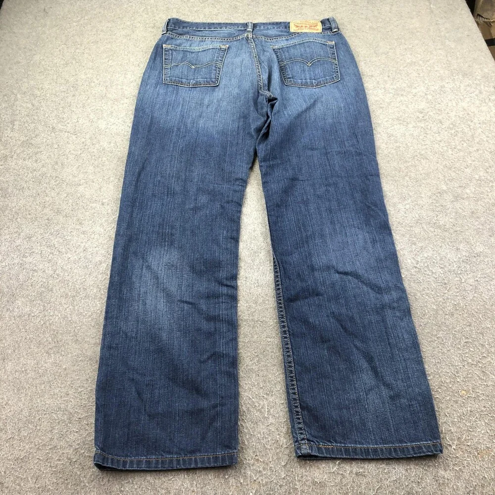 Levis 514 Jeans Mens 34x32 Blue Medium Wash Regular Straight Denim Pants Casual